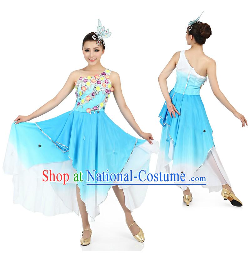 Chinese Traditional Dancewear and Headpieces for Women