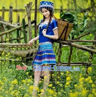 Traditional Chinese Miao Nationality Dancing Costume, Hmong Female Folk Dance Ethnic Pleated Skirt, Chinese Minority Tujia Nationality Embroidery Costume for Women