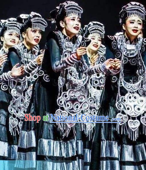 Chinese Yi Nationality Woman Clothing Traditional Ethnic Stage Performance Dress Outfits Li Minority Group Dance Apparels