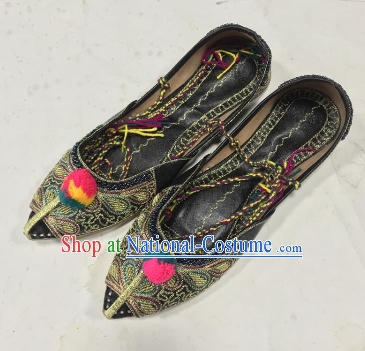 Handmade Asian Nepal Bride Shoes Embroidery Shoes India Female Black Leather Shoes Indian Folk Dance Shoes
